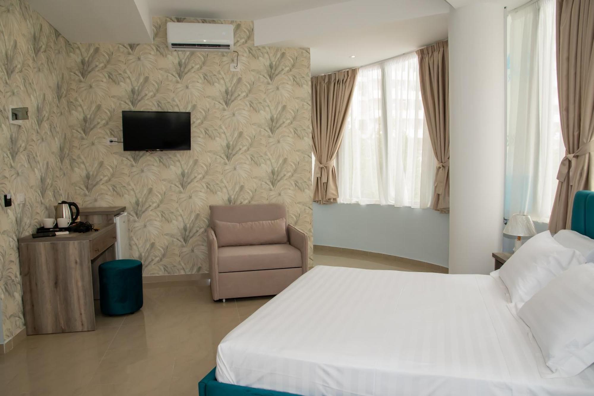 Alv Rent Rooms Vlore Bagian luar foto